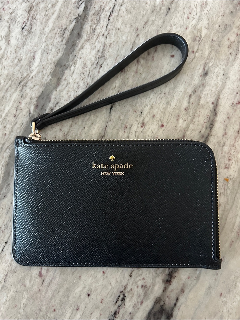 kate spade Black Saffiano Leather Zip Wristlet 6 x 4 NWOT